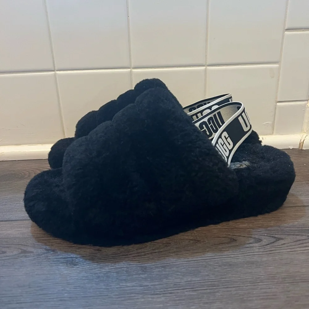 UGG Black Fluffy Slide Sandals - Picture 4 of 5